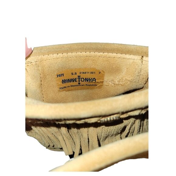 Minnetonka Moccasins 297T - Women's  Fringe Boot Bootie - Taupe Suede 5.5 - Picture 12 of 13